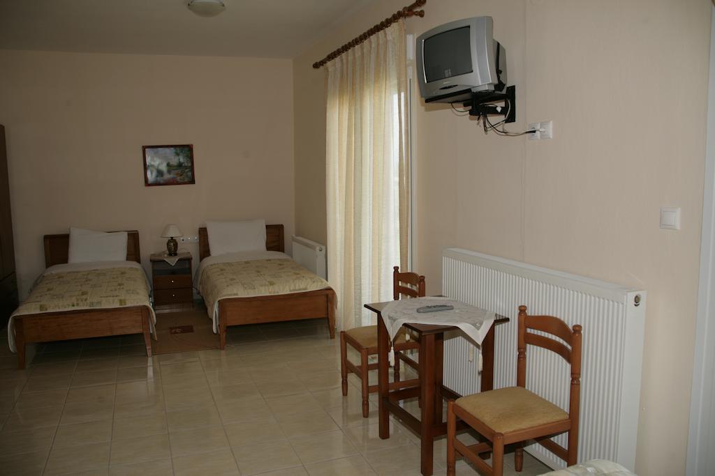 Elanthi Hostel Kastoria Ngoại thất bức ảnh